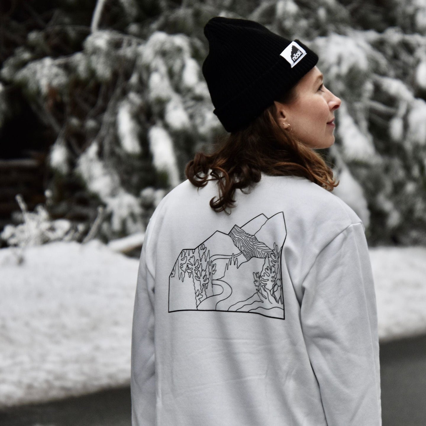 Näak Gear & Accessories Gear & Accessories | C'est Beau™ Crewneck