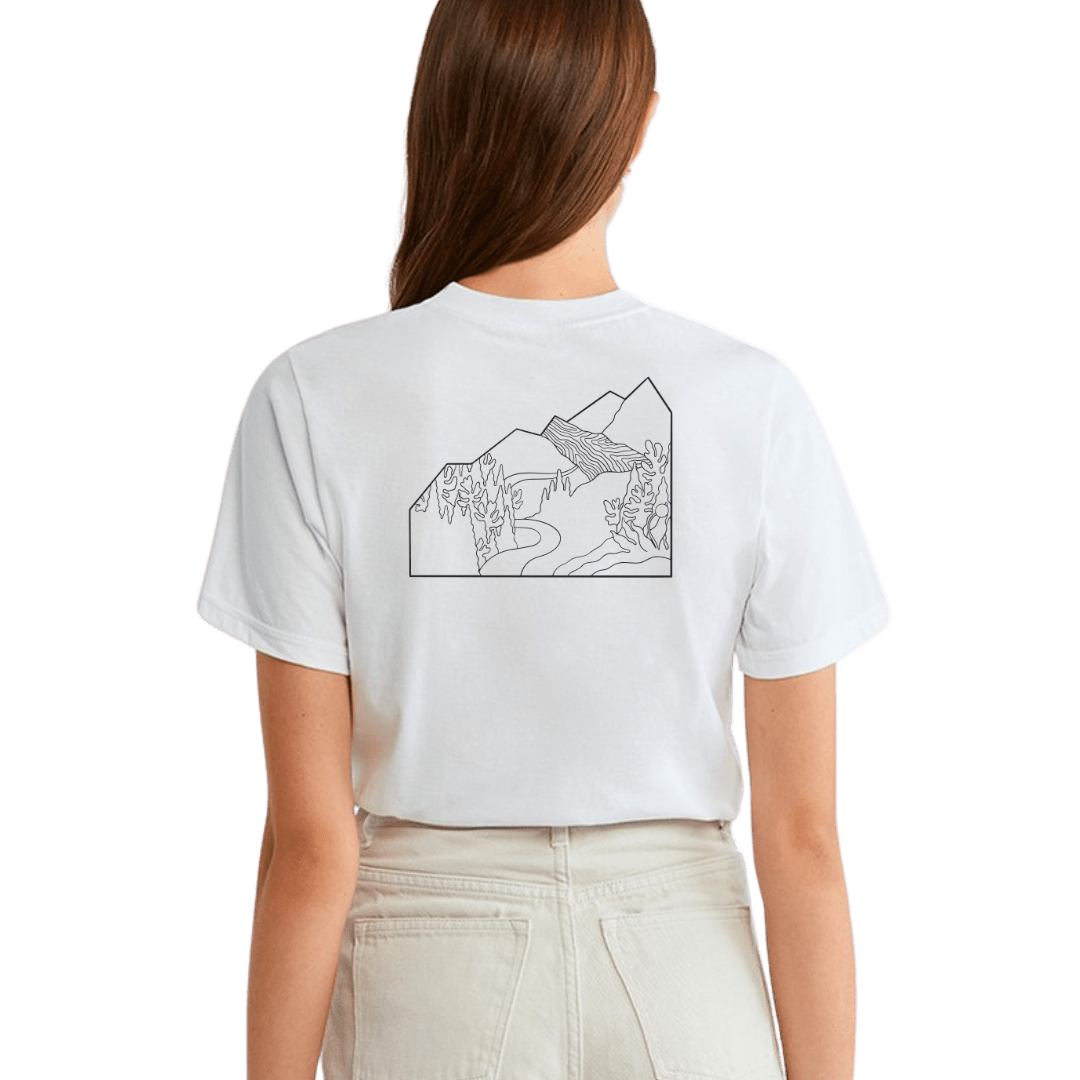 Näak Gear &amp; Accessories Gear &amp; Accessories | C&#39;est Beau™ T-Shirt